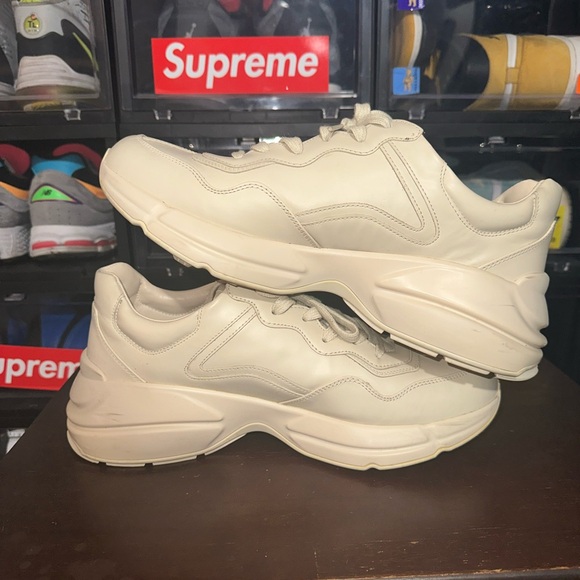 MEN'S RHYTON SNEAKER WITH GUCCI LOGO TAN SIZE MEN’s 11.5 - Picture 3 of 7